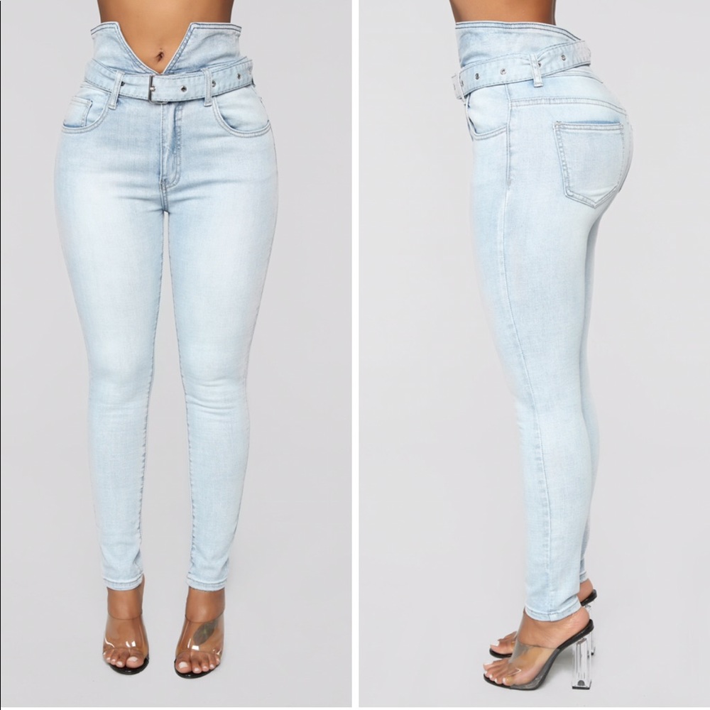 🖤 Plus Size High Waisted Jeans 🖤 - Picture 3 of 3